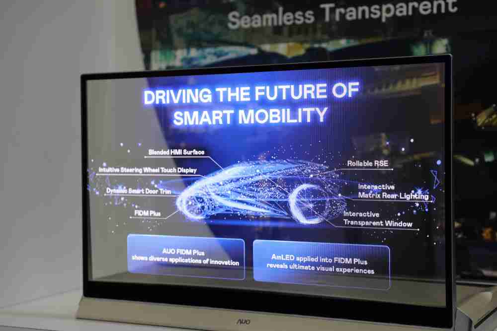 财神娱乐凭借着超高亮度和透明度，，，，这款30吋透明Micro LED显示器在AR系统与智慧零售具有潜在的应用价值。。